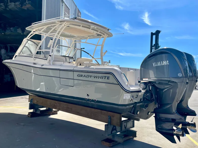 Slide: The Image of Grady-White Freedom 285 2021 - 17