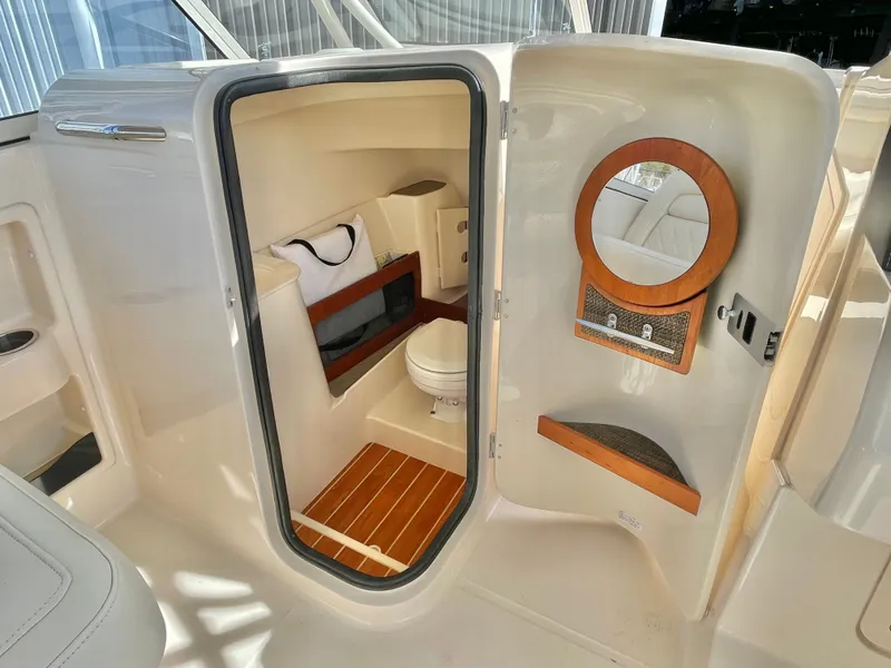 Slide: The Image of Grady-White Freedom 285 2021 - 27