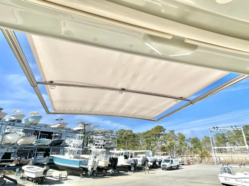 Slide: The Image of Grady-White Freedom 285 2021 - 38