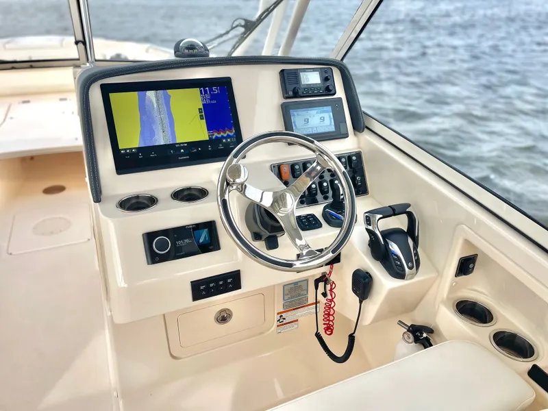 Slide: The Image of Grady-White Freedom 285 2021 - 39