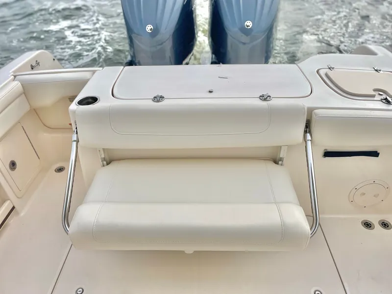 Slide: The Image of Grady-White Freedom 285 2021 - 54