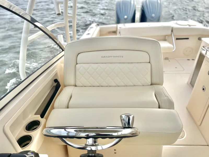 Slide: The Image of Grady-White Freedom 285 2021 - 59