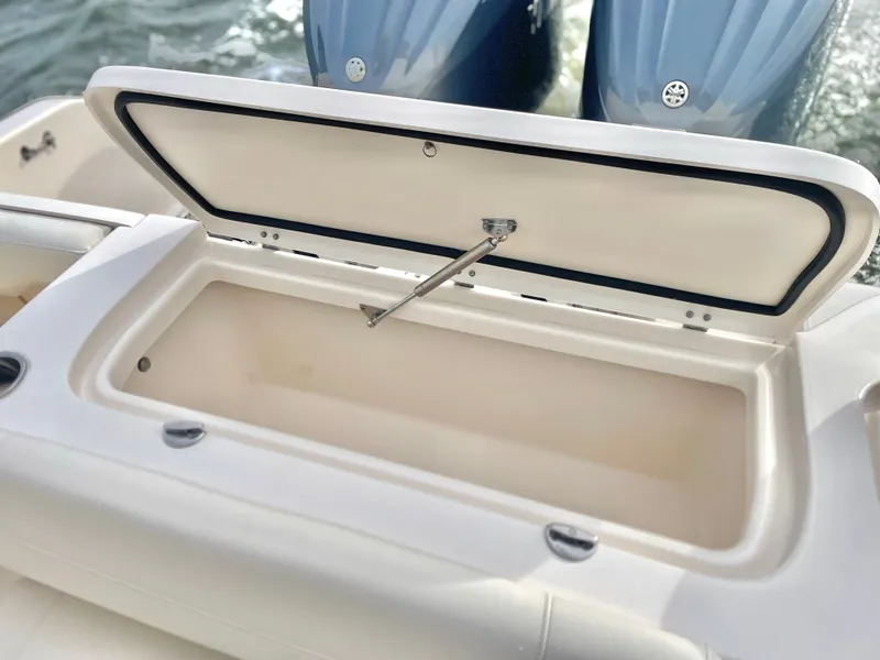 Slide: The Image of Grady-White Freedom 285 2021 - 65