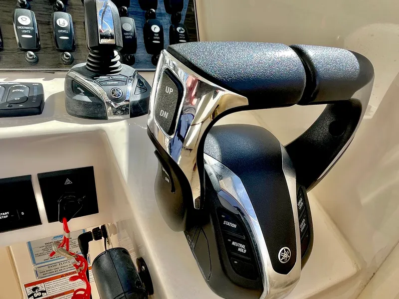 Slide: The Image of Grady-White Freedom 285 2021 - 80