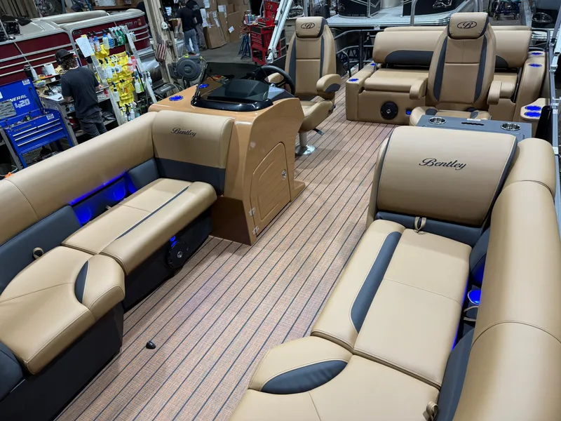 Slide: The Image of Bentley Pontoons Legacy 300HP Swingback 243 Tritoon 2026 - 33