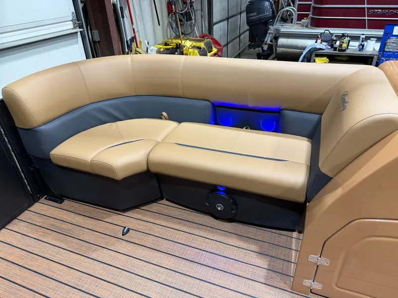 Slide: The Image of Bentley Pontoons Legacy 300HP Swingback 243 Tritoon 2026 - 35