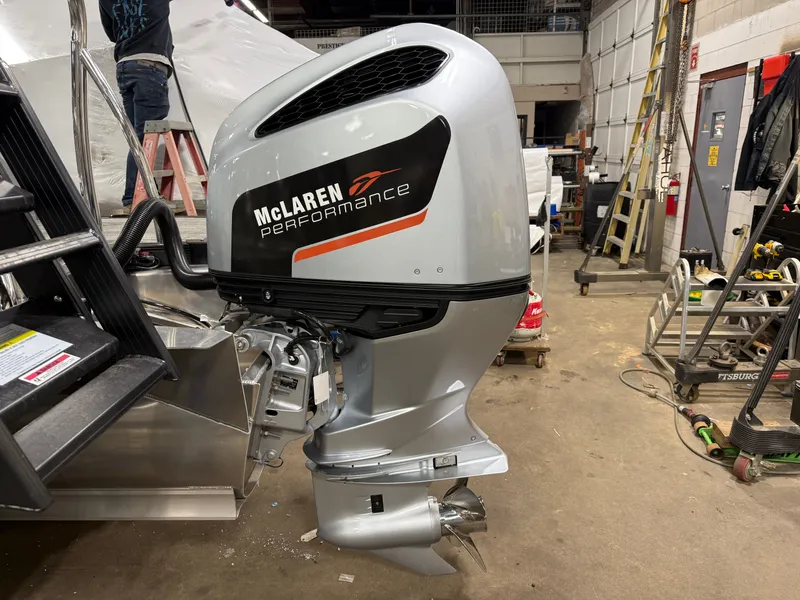 Slide: The Image of Bentley Pontoons Legacy 300HP Swingback 243 Tritoon 2026 - 38