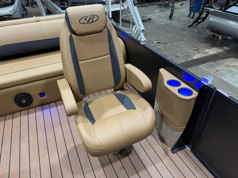 Slide: The Image of Bentley Pontoons Legacy 300HP Swingback 243 Tritoon 2026 - 6