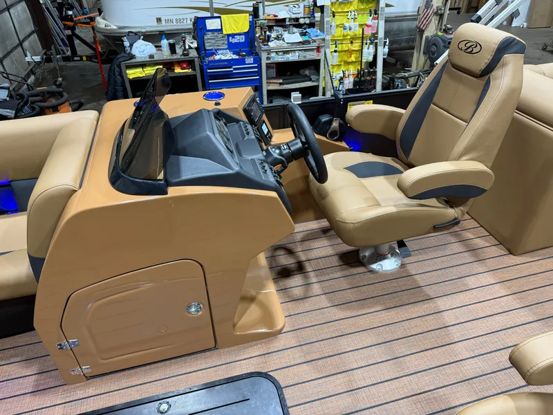 Slide: The Image of Bentley Pontoons Legacy 300HP 243 Navigator Quad Lounge Tritoon 2026 - 15