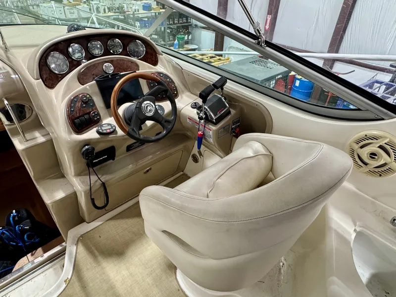 Slide: The Image of Sea Ray Sundancer 280 2005 - 4