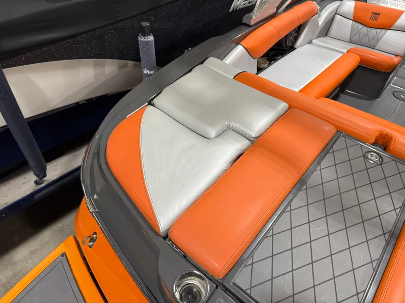 Slide: The Image of MasterCraft X2 2014 - 8