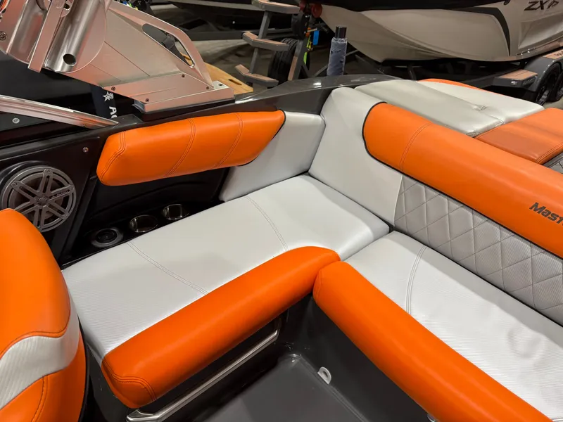 Slide: The Image of MasterCraft X2 2014 - 9