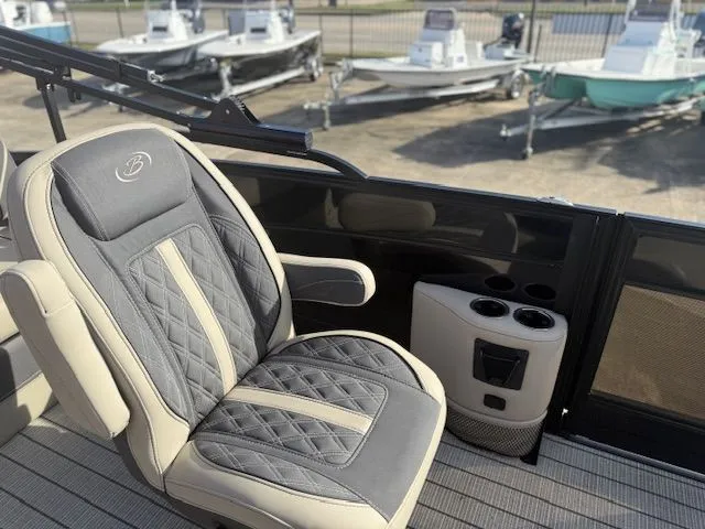 Slide: The Image of Barletta L25UC 2023 - 19