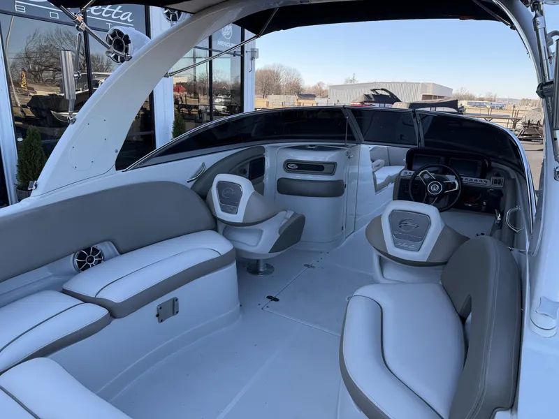 Slide: The Image of Crownline Boats 280 SS 2022 - 11