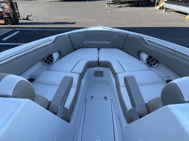 Slide: The Image of Crownline Boats 280 SS 2022 - 21