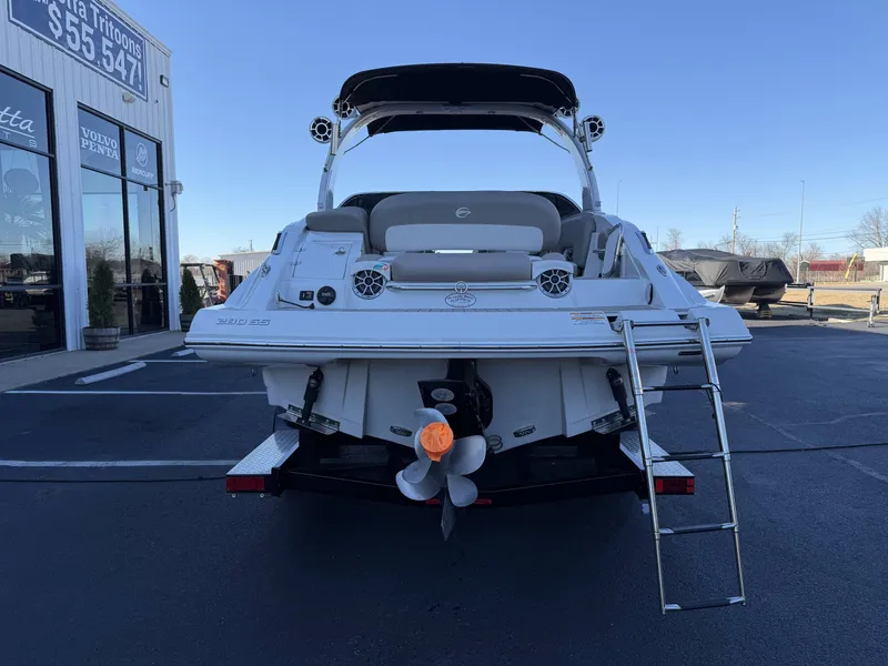 Slide: The Image of Crownline Boats 280 SS 2022 - 7