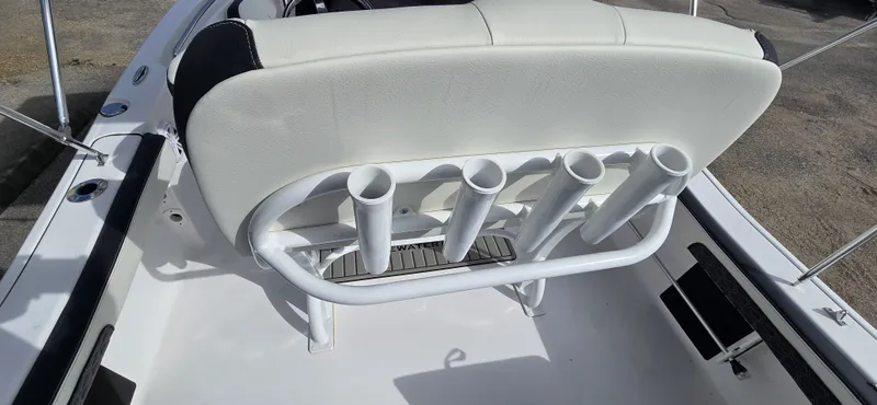 Slide: The Image of Tidewater 198 CC Adventure 2026 - 13