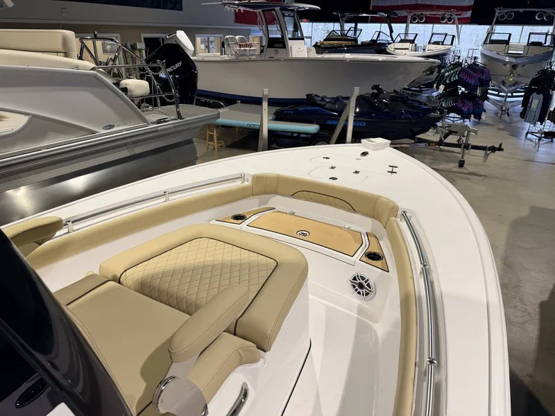 Slide: The Image of Sportsman Masters 247OE Bay Boat 2026 - 28