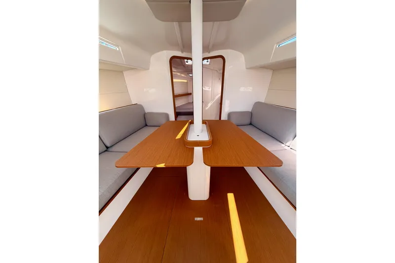 Slide: The Image of Beneteau First 36 2023 - 80