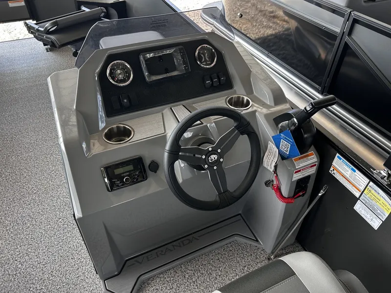 Slide: The Image of Veranda Vista Series FISH MODEL-90HP 2026 - 4