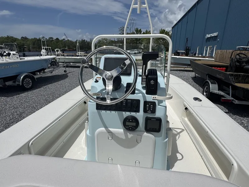 Slide: The Image of Spyder FX17 Flicker 2026 - 10