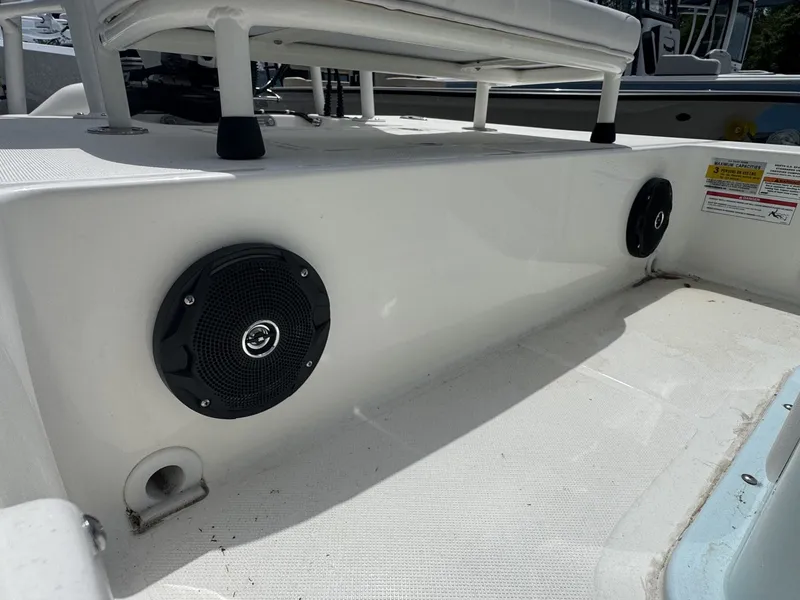 Slide: The Image of Spyder FX17 Flicker 2026 - 13