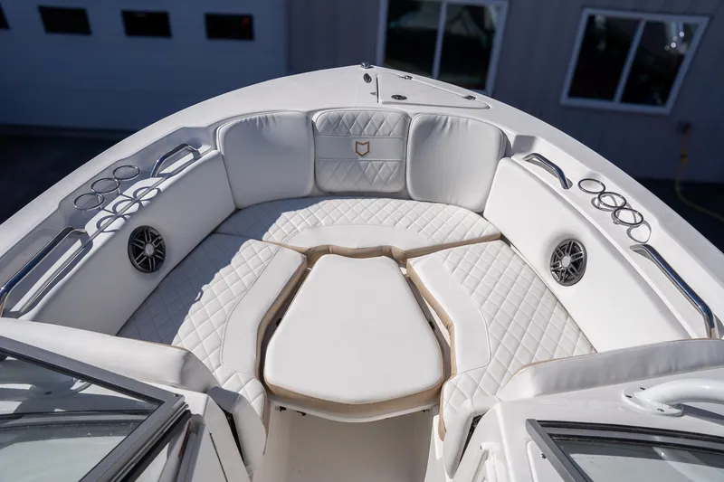 Slide: The Image of Sea Fox 228 Traveler 2026 - 11