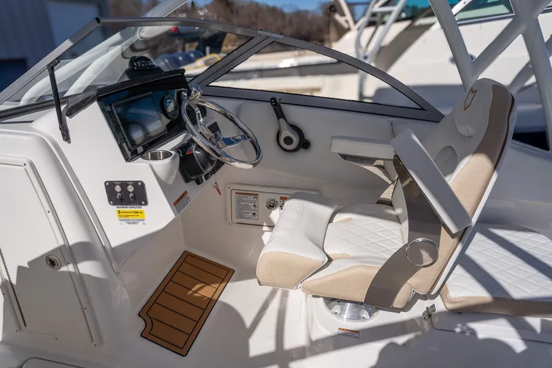 Slide: The Image of Sea Fox 228 Traveler 2026 - 13