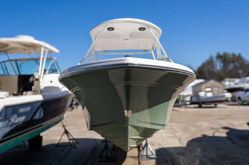 Slide: The Image of Sea Fox 228 Traveler 2026 - 4