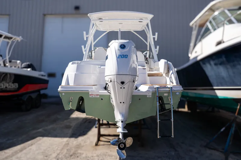 Slide: The Image of Sea Fox 228 Traveler 2026 - 7