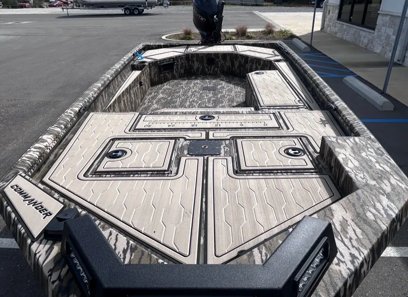 Slide: The Image of Avid 18 Commander 2026 - 12