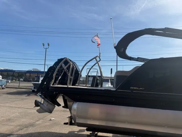 Slide: The Image of Barletta L25UC 2023 - 34