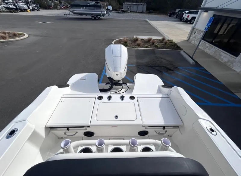 Slide: The Image of Bayliner Trophy T22CC 2026 - 11