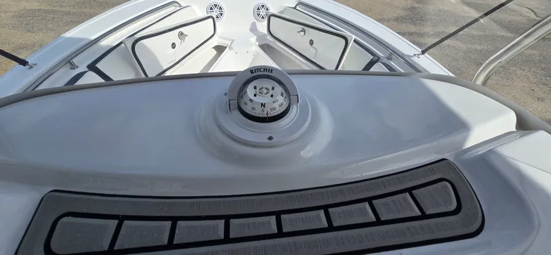 Slide: The Image of Tidewater 198 CC Adventure 2026 - 17