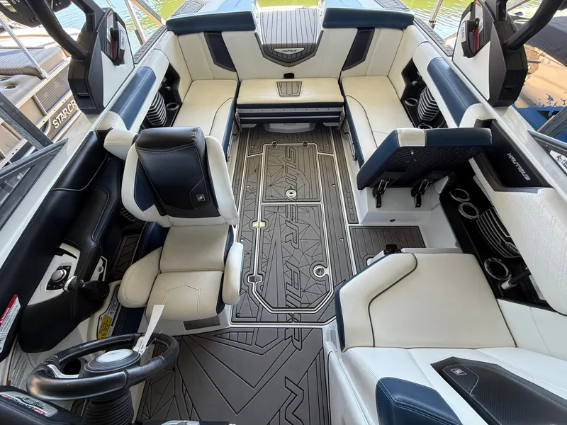 Slide: The Image of Nautique G23 2018 - 28