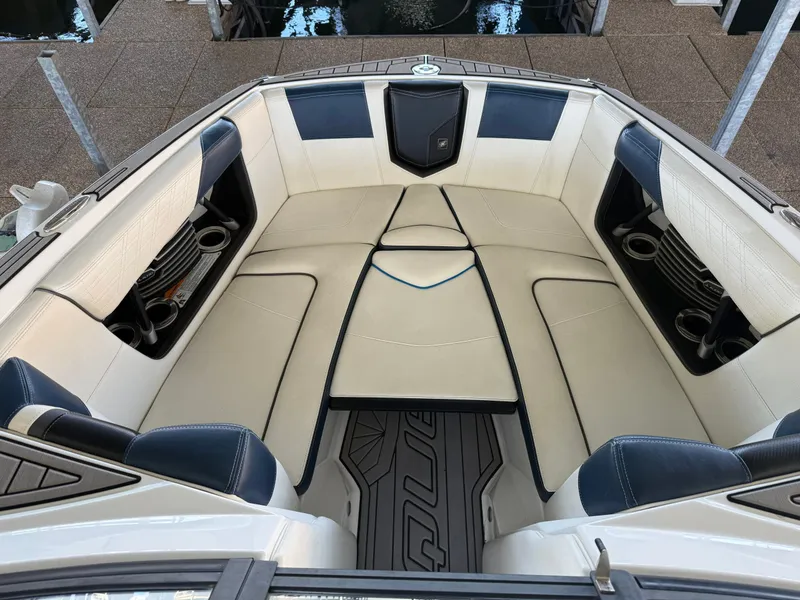 Slide: The Image of Nautique G23 2018 - 33