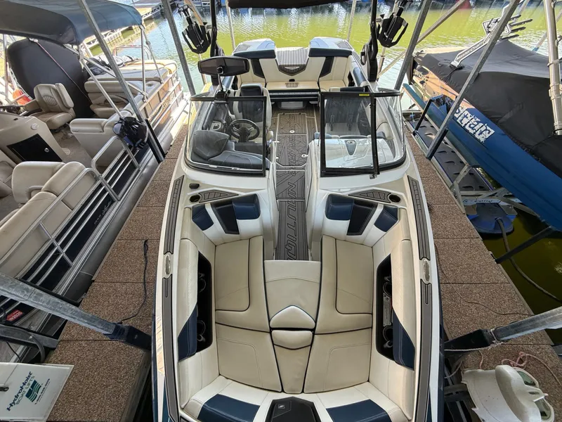 Slide: The Image of Nautique G23 2018 - 35
