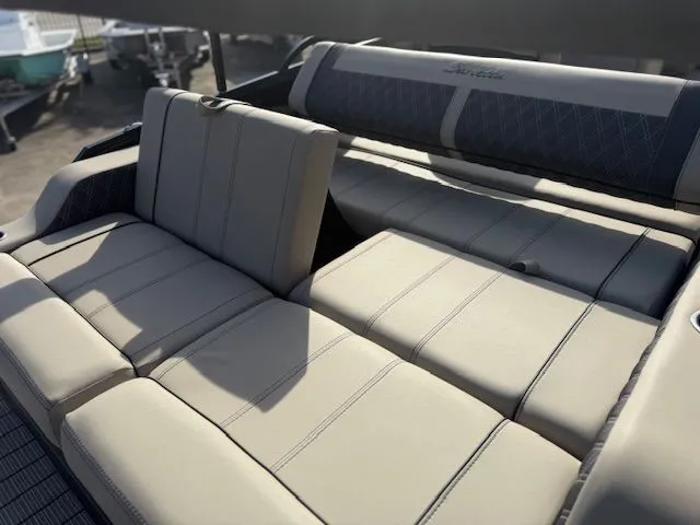 Slide: The Image of Barletta L25UC 2023 - 11