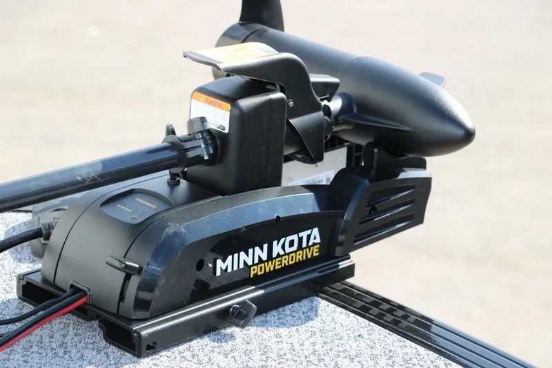 Slide: The Image of Smoker Craft Adventurer 178 DC 2025 - 28