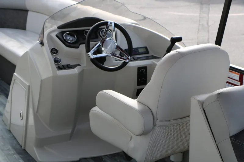 Slide: The Image of Crest Crest II 240SL 2019 - 28