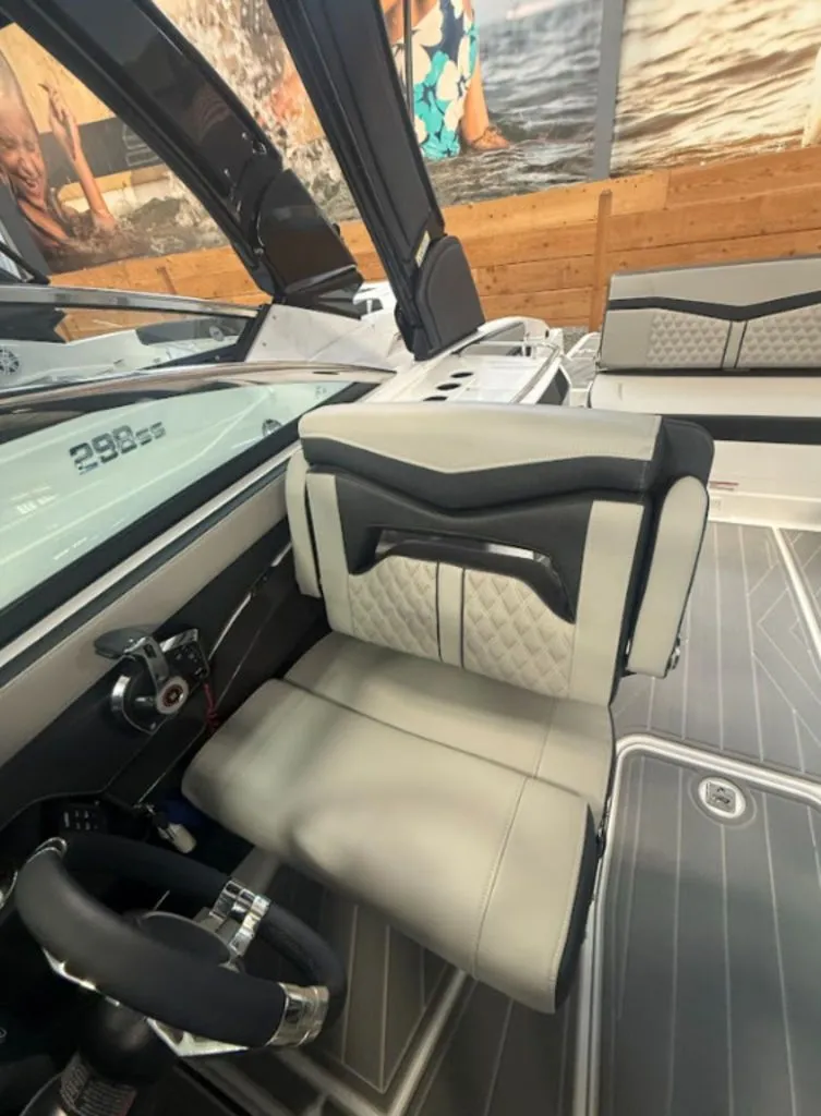 Slide: The Image of Monterey 298SS Super Sport 2025 - 2