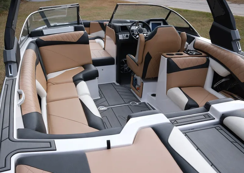 Slide: The Image of Tigé Z3 2018 - 3