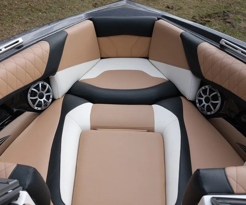 Slide: The Image of Tigé Z3 2018 - 4