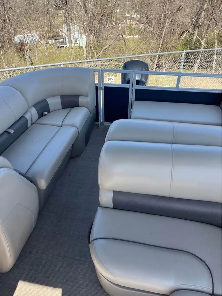 Slide: The Image of Sun Tracker Party Barge 2021 - 8