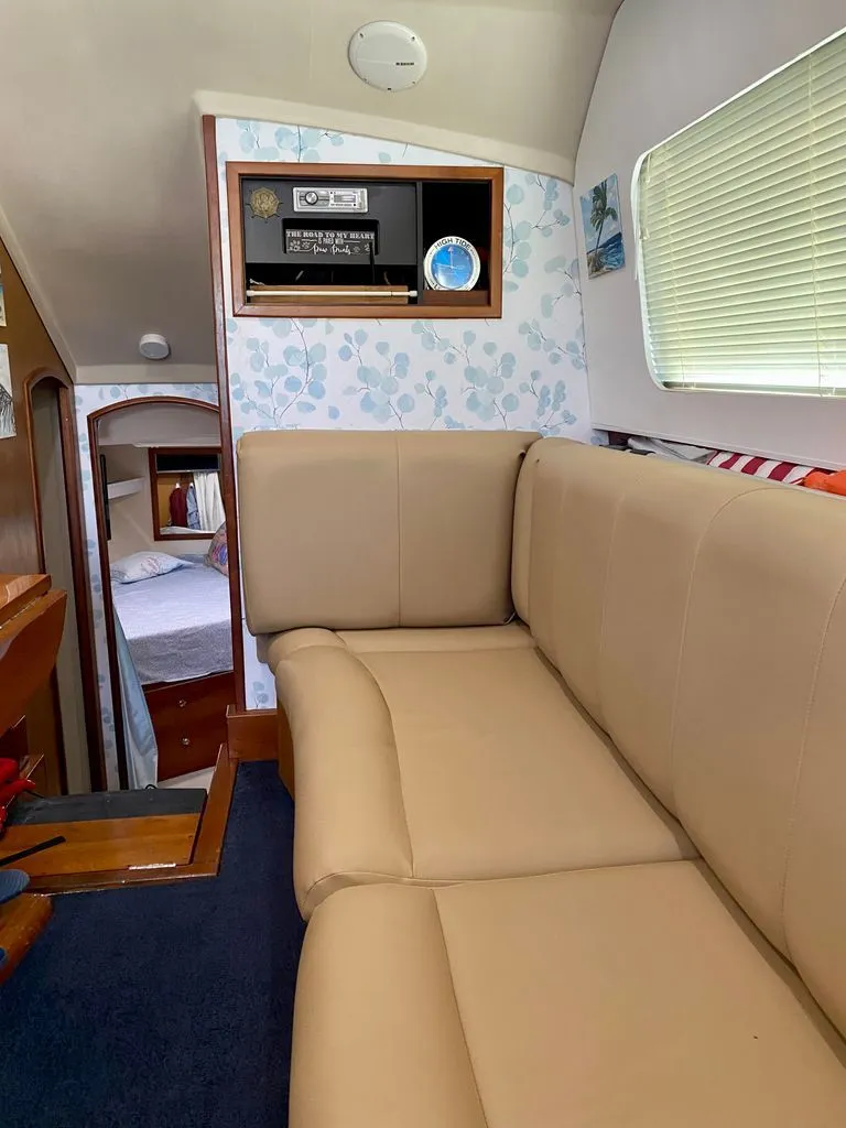 Slide: The Image of Luhrs 33 Convertible 2005 - 21