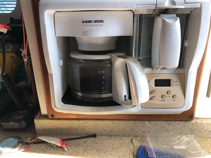 Slide: The Image of Luhrs 33 Convertible 2005 - 27