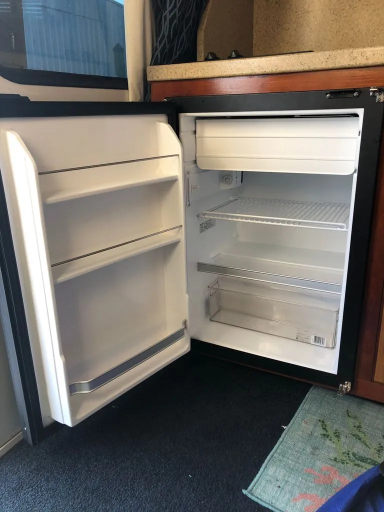 Slide: The Image of Luhrs 33 Convertible 2005 - 28