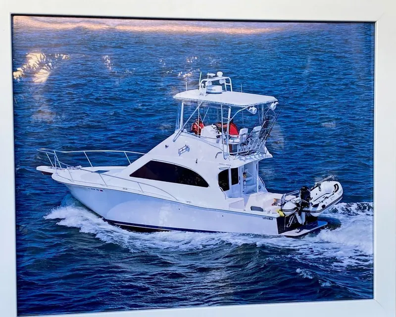 Slide: The Image of Luhrs 33 Convertible 2005 - 40