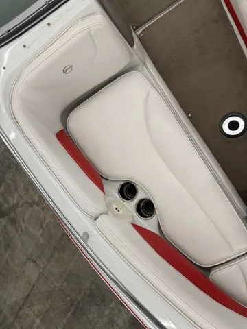 Slide: The Image of Crownline Boats 21 SS 2012 - 19