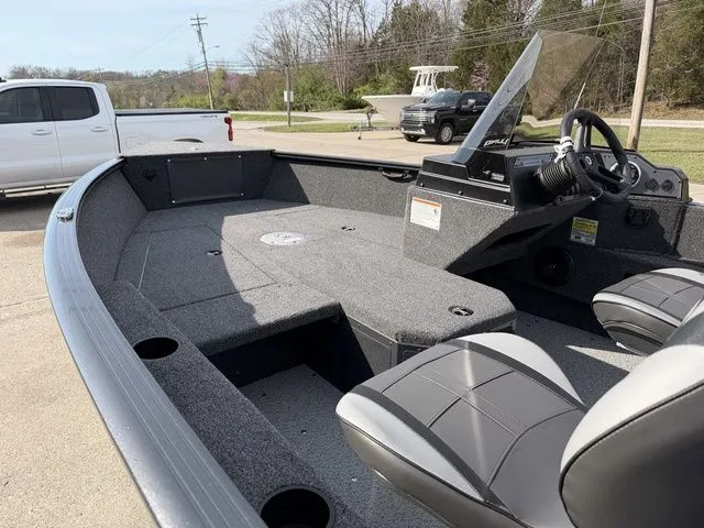 Slide: The Image of Lund 1675 Adventure SS 2026 - 12